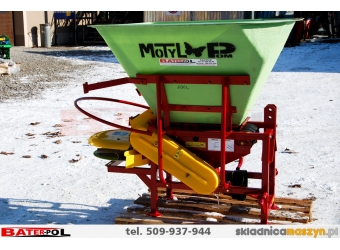 Rozsiewacz MOTYL 600kg   Rolniczy N031M/1 METALOWE ŁOPATKI